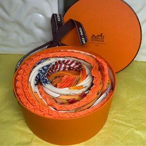 Hermès Multicolor Pleated Scarf